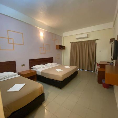 Pangkor Bay View Beach Resort Кампунг-Телук-Нипах Экстерьер фото